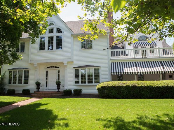 301 Ludlow Ave