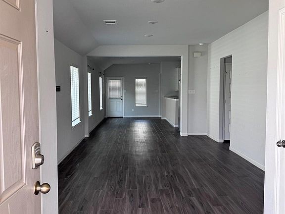 3rd image of 2217 Middle Ridge Dr
