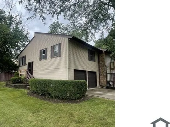 451 Sioux Dr, Bolingbrook, IL 60440