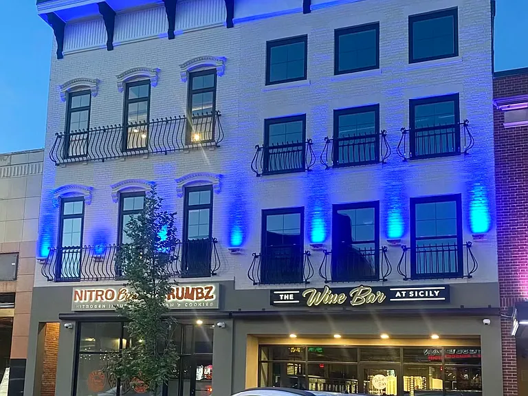 420 Main St #D — Photo 12