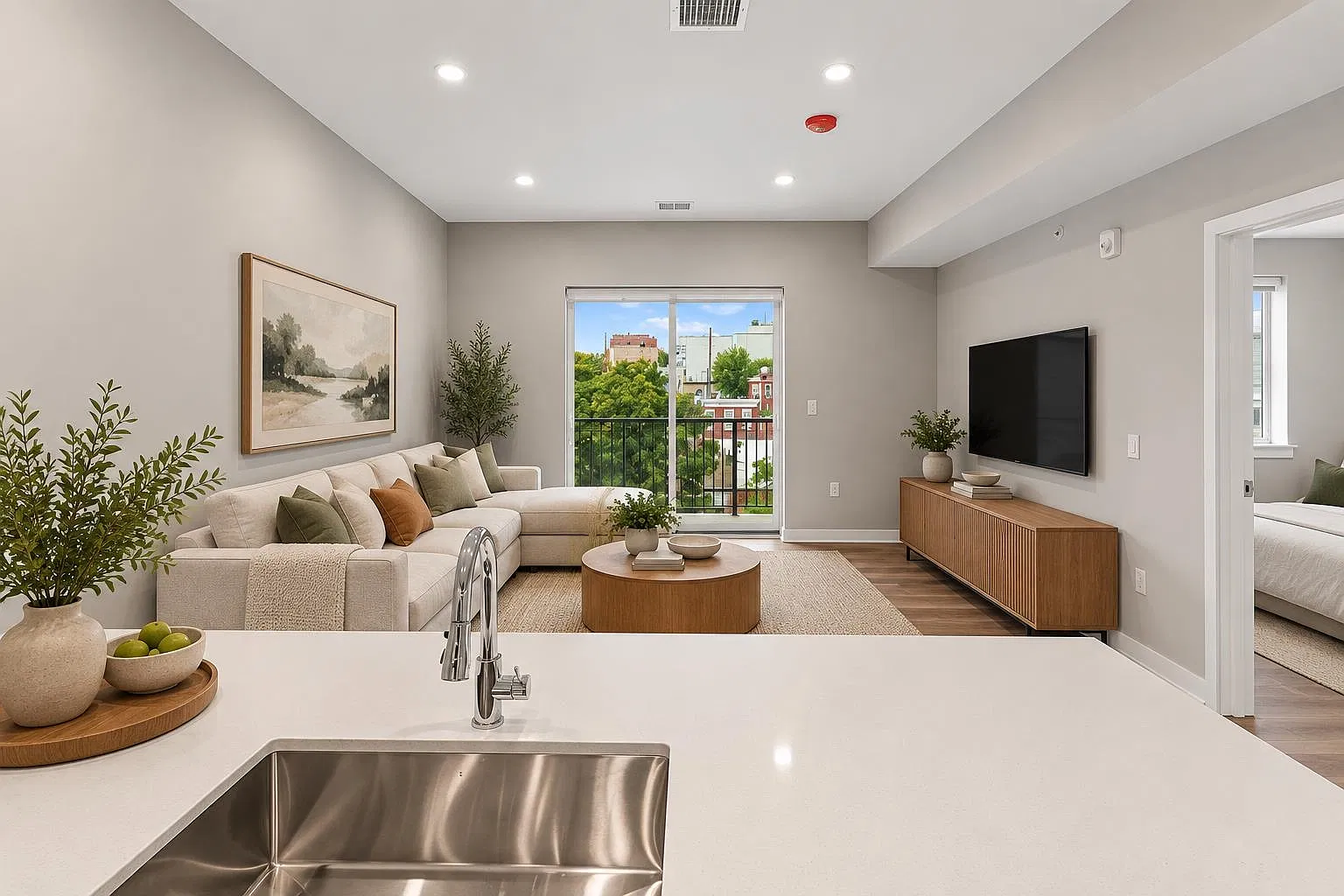 1 bed, 1.0 bath, 788 sqft, $2,215 — Photo 2