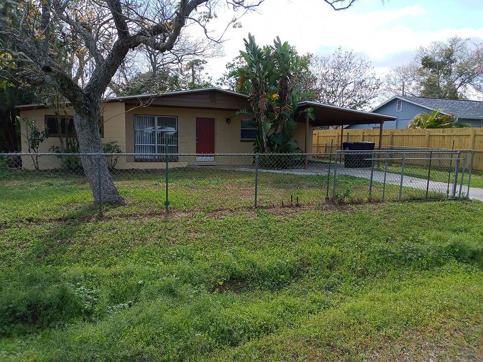 1st image of 2700 Geoffrey Dr