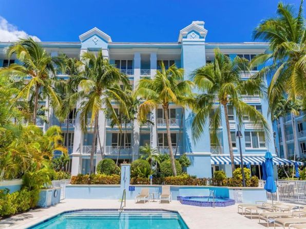701 SE 21st Ave APT 204