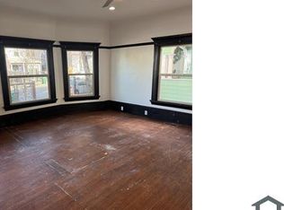 821 Mead Ave, Oakland, CA 94607