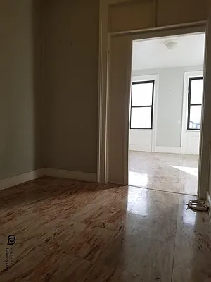 Rented by Batra Group Inc | media 9