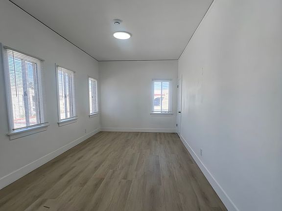 2nd image of 533 W 49th St #535