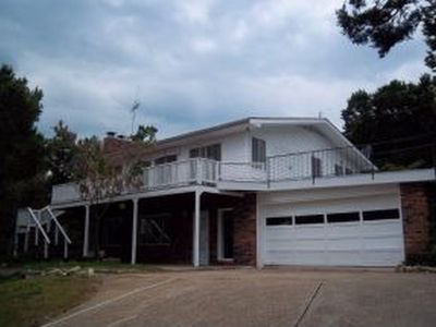 107 N Maple St, Blue Eye, MO, 65611