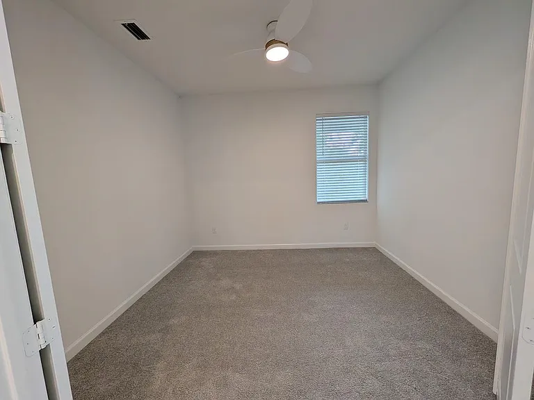 4315 Sylvester Palm Dr — Photo 10