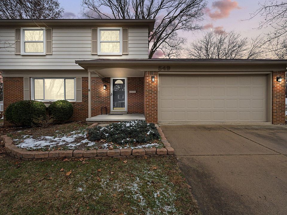 1st image of 549 Eastlook Dr