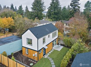 1220 NE 102nd St, Seattle, WA 98125