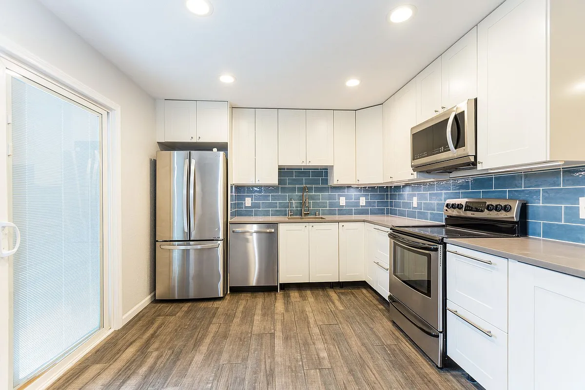 Building Photo - 23250 Orange Ave #1