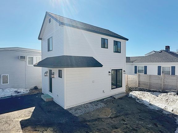 2nd image of 7 Fern Avenue