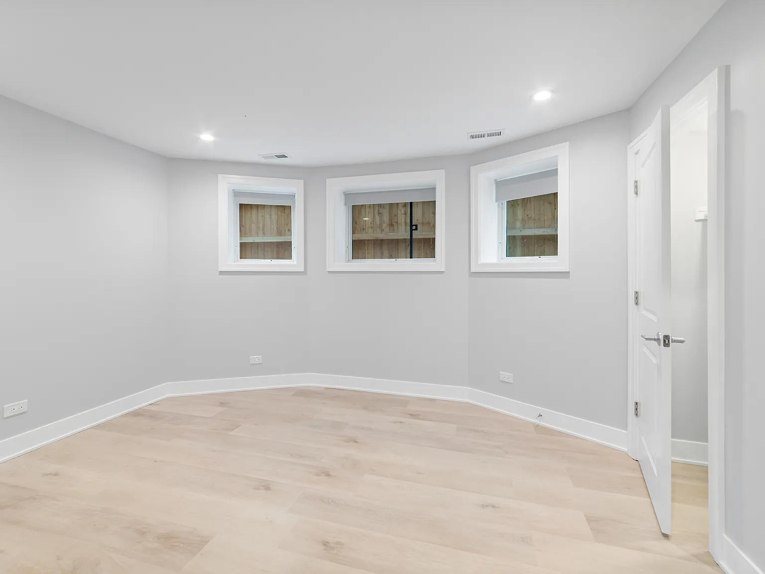 3 bed, 2.0 bath, $3,675 — Photo 2