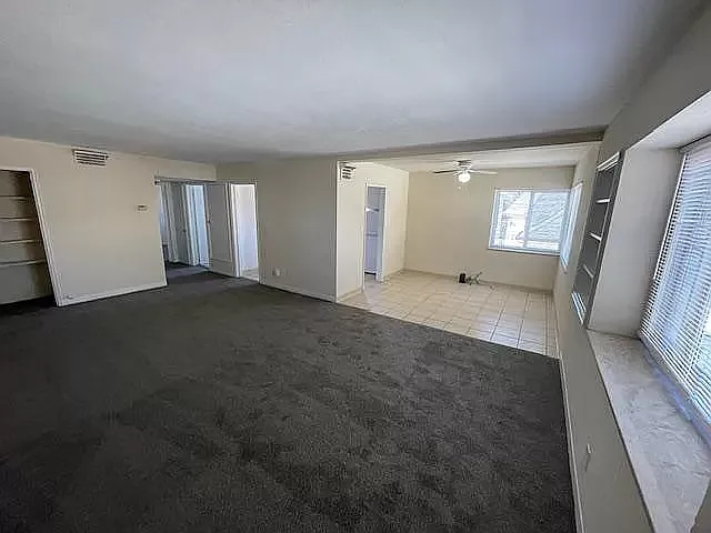 Georgian Manor 1br