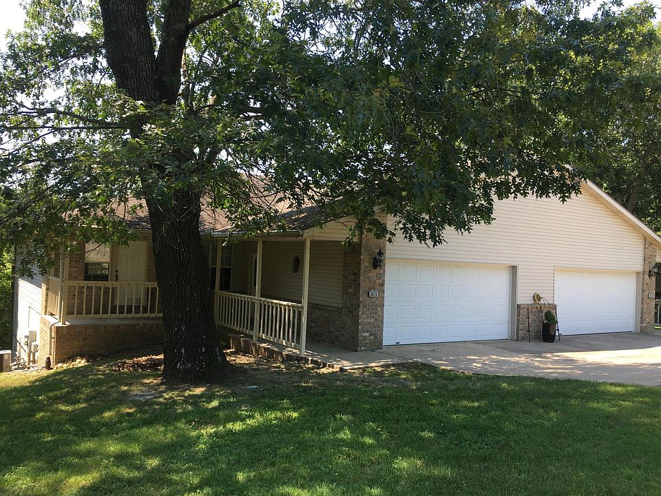 Quiet Duplex Neighborhood