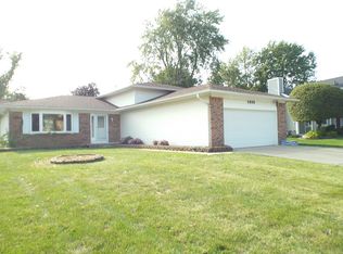 1038 Tennessee Ln, Elk Grove Village, IL 60007