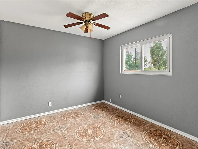 28595 Avenida Gaviota — Photo 8