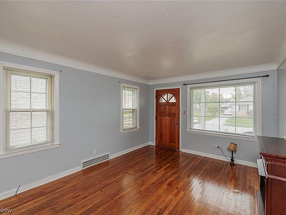 2nd image of 18404 Homeway Rd