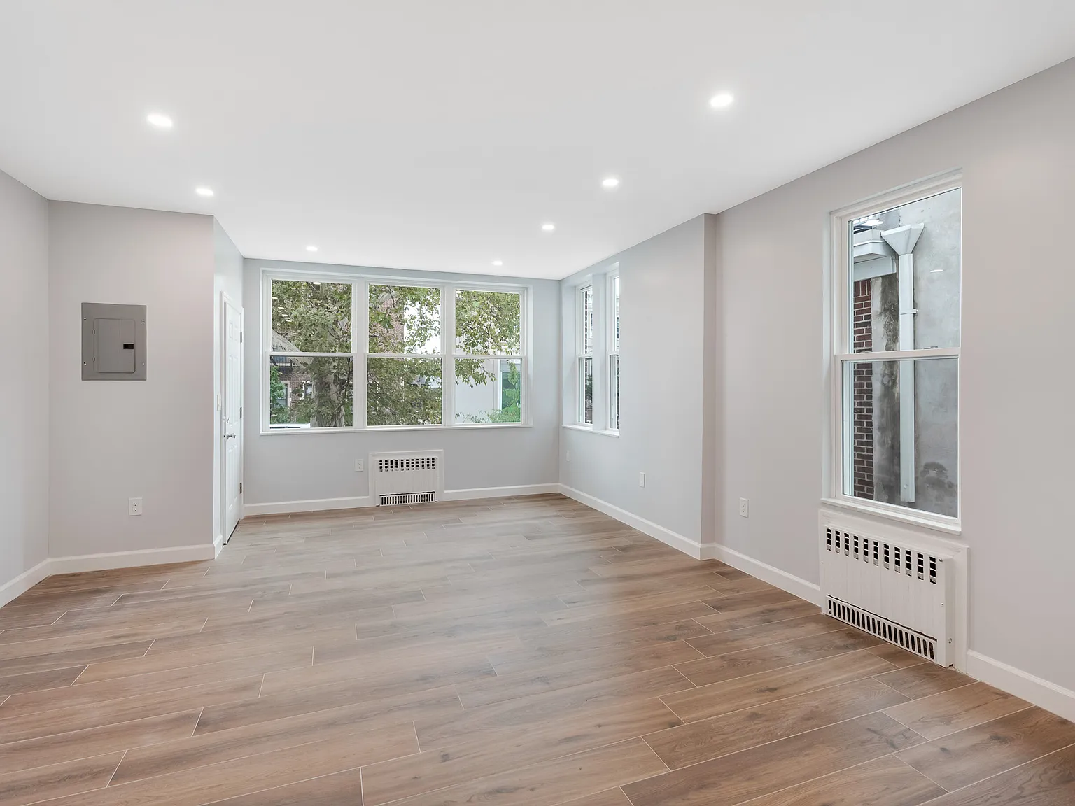8628 Ft Hamilton Parkway — Photo 3