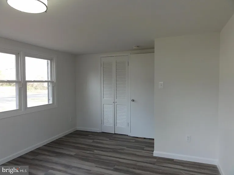 7029 Woodley Ln — Photo 15