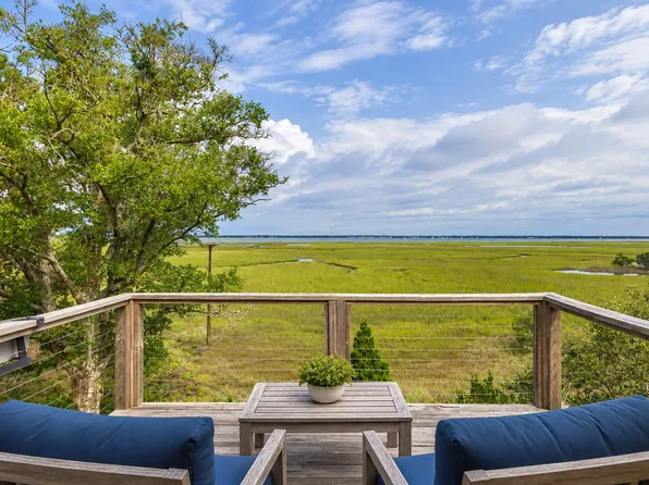 242 Old House Ln, Dewees Island, SC 29451