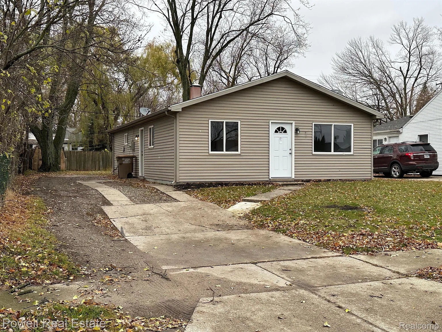 301 E Princeton Ave photo 1