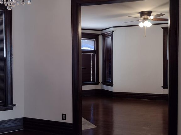 5th image of 103 Victoria St N #1