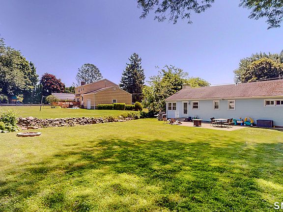 5th image of 347 Edison Road