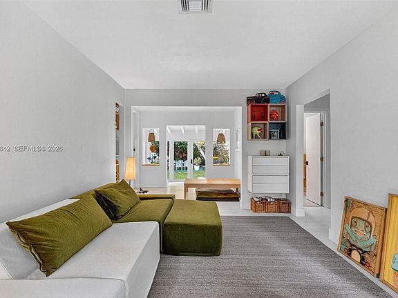 4th image of 3309 NE 16th Ct