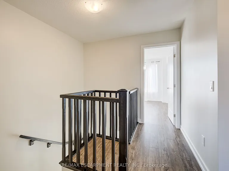 247 Burke St — Photo 24