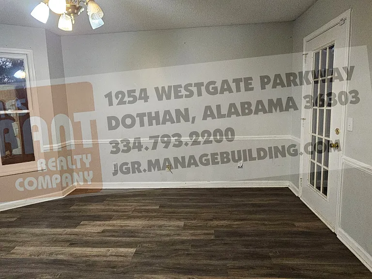 211 Plantation Rd — Photo 22