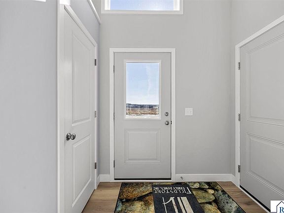 3rd image of 336 Ridge Rd