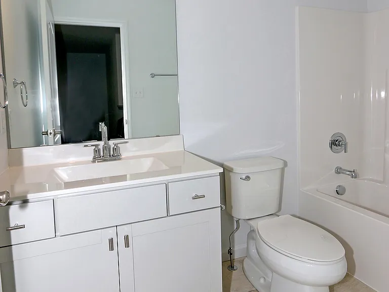 Upstairs full bath