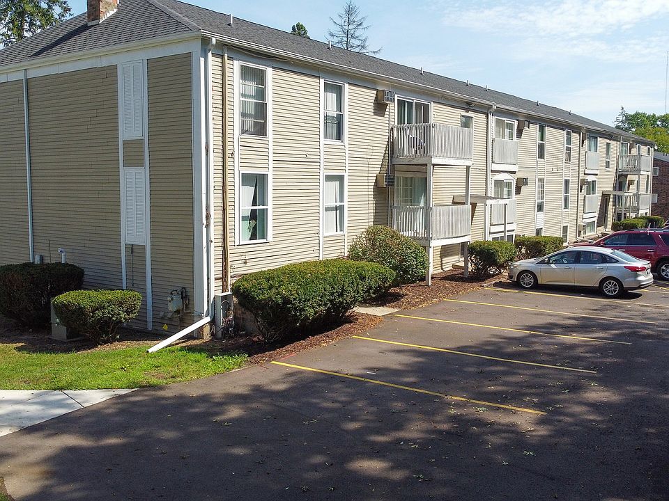Exterior 1