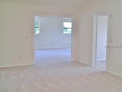 4th image of 697 Northcliff Ave