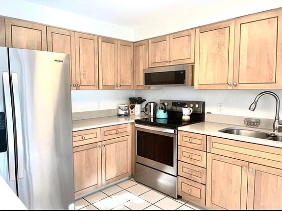 4th image of 5263 Myrtle Wood #32