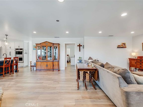 3rd image of 1414 E Silva St