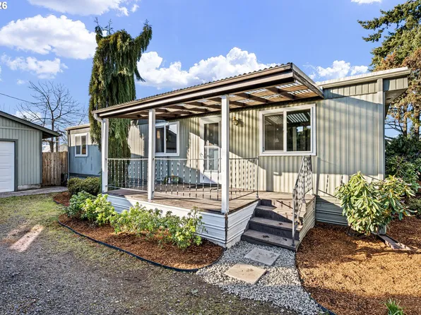 708 51st St, Springfield, OR 97478