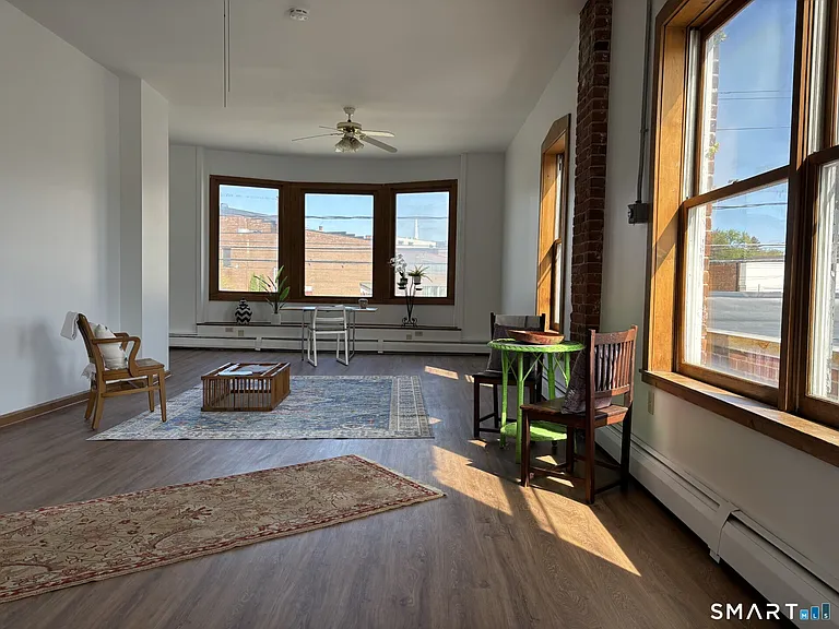 68 E Main St #FRONT — Photo 4