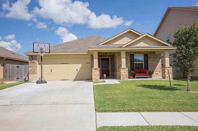 1st image of 109 Blue Rock Ct