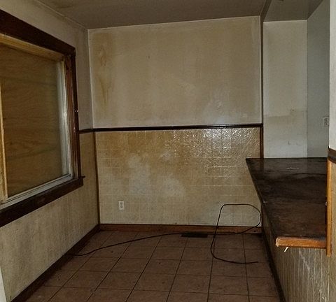 5th image of 5724 S Winchester Ave