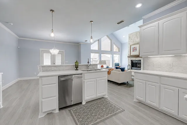 325 Mill Creek Dr — Photo 11