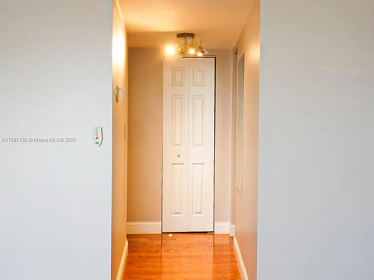 100 Golden Isles Dr #10 — Photo 16