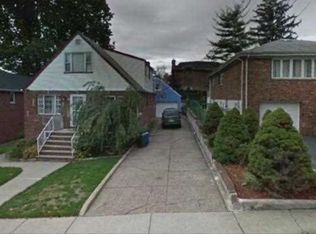 230 McLoud Dr, Fort Lee, NJ 07024