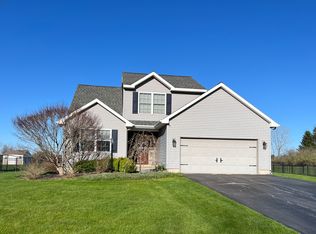 18 Hunters Run, Ballston Lake, NY 12019