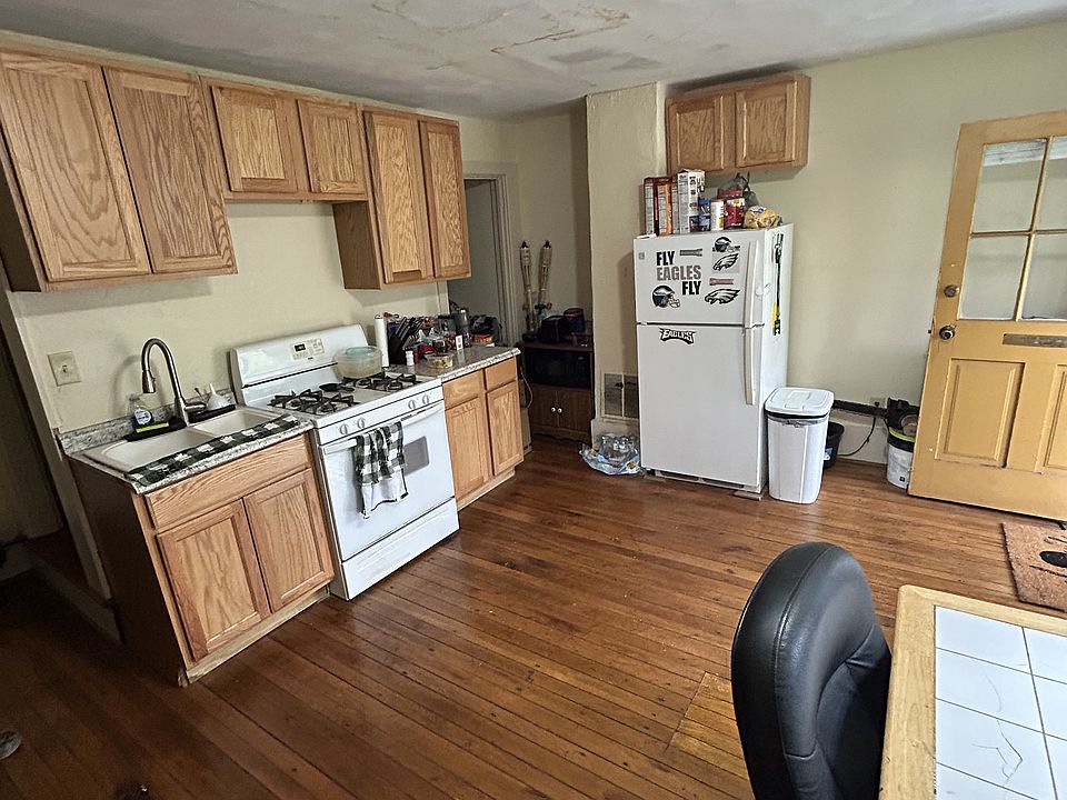 1st image of 316 Newry St #6