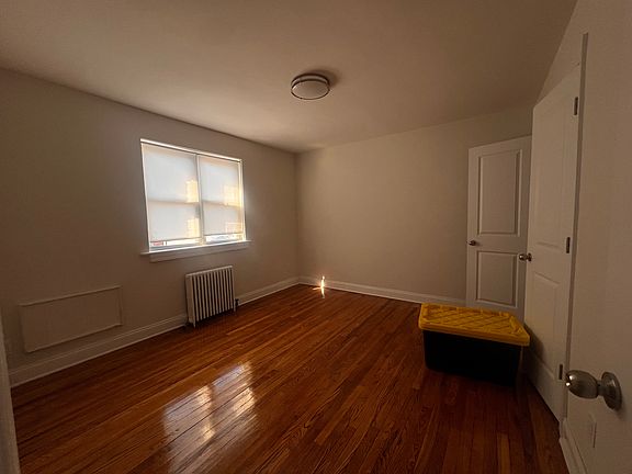 5th image of 6109 224th St
