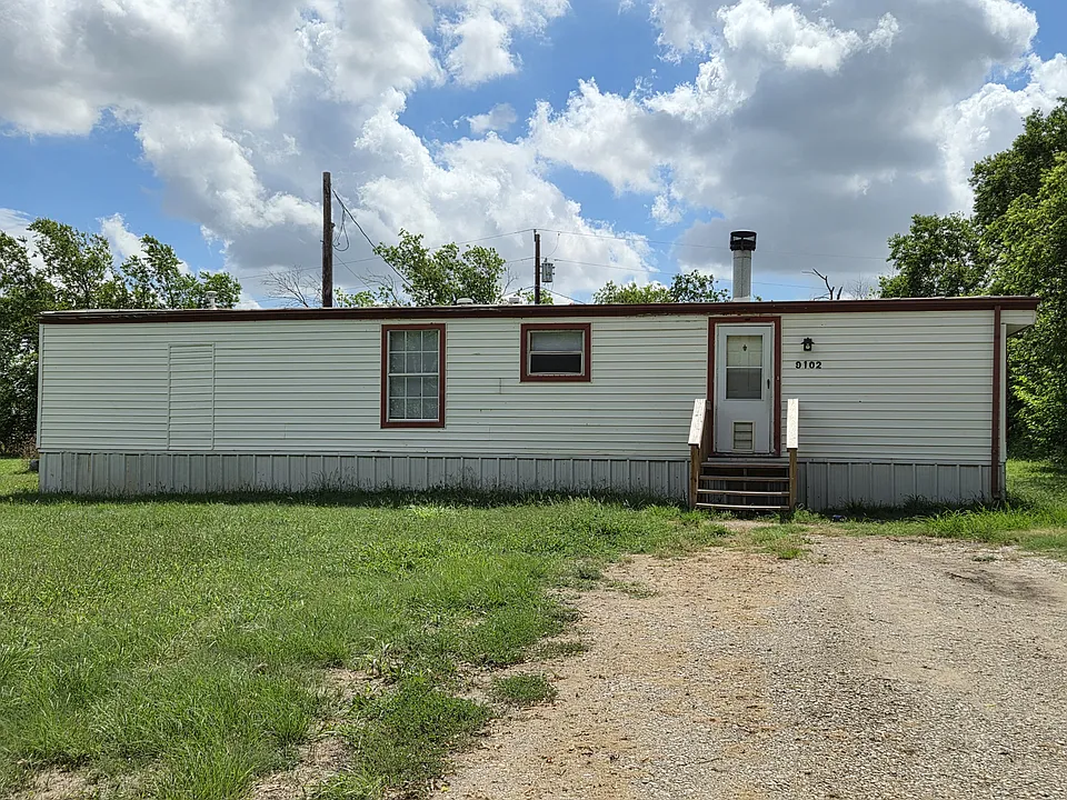 9102 N Double Rock Rd