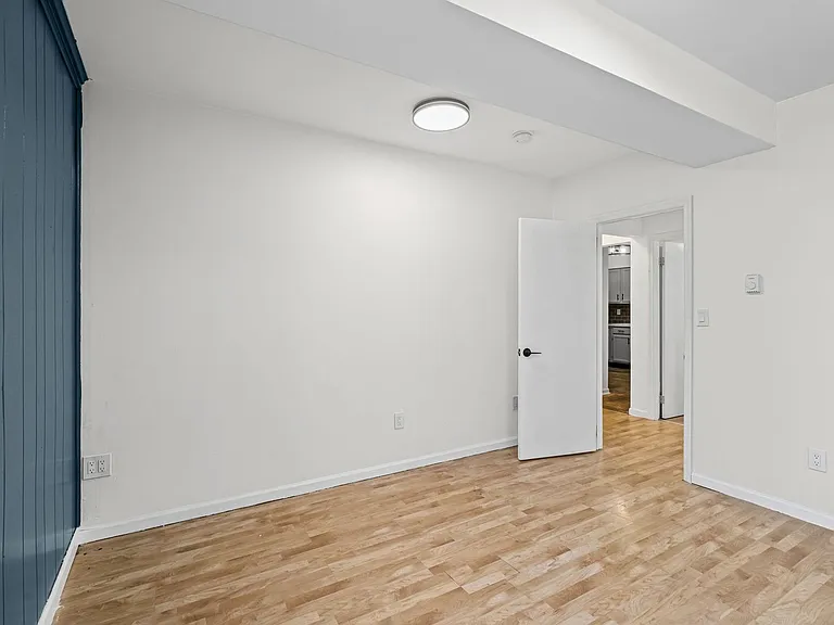 2451 Albany St — Photo 8