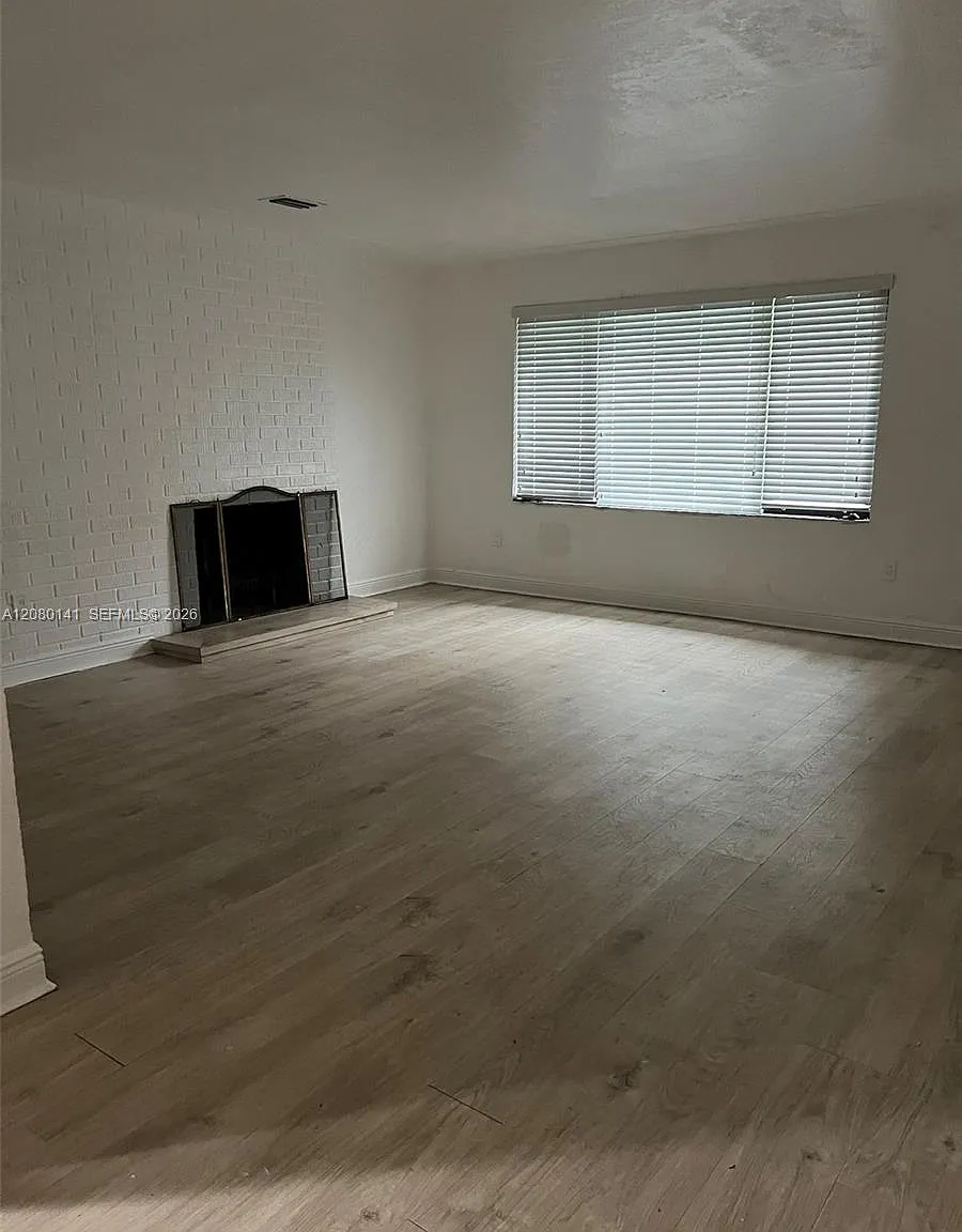 3 bed, 2.0 bath, $3,300 — Photo 4